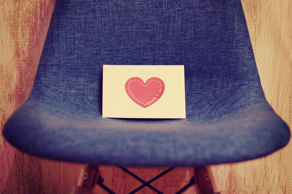 新婦から旦那さんへ 結婚式で旦那さんを感動させるサプライズプレゼント すずらん喫茶